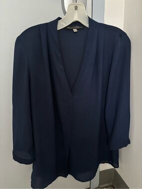 Rose & Olive Navy V-Neck Flowy Blouse